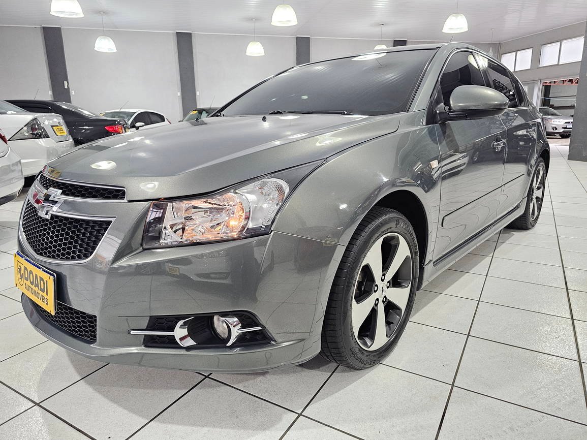 Chevrolet Cruze Sport6 Hatch 1.8 LT Flex ano 2014