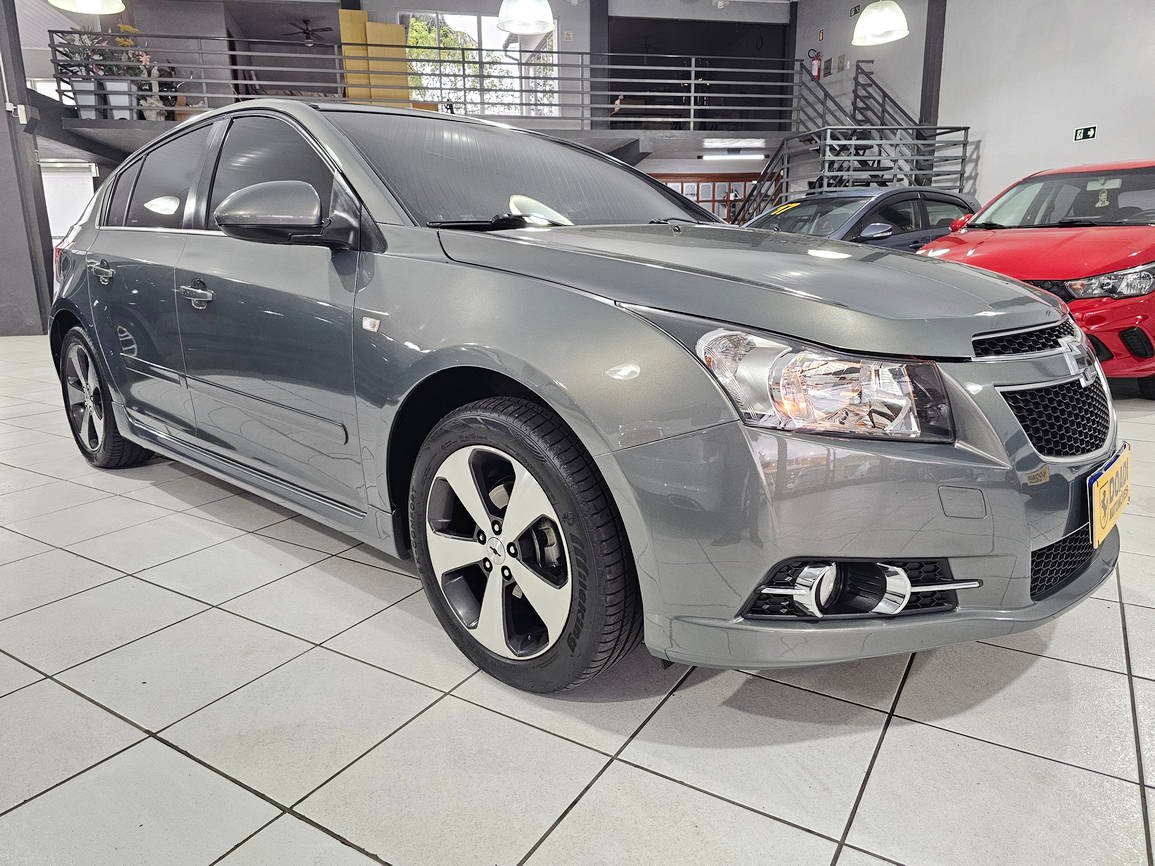 Chevrolet Cruze Sport6 Hatch 1.8 LT Flex ano 2014