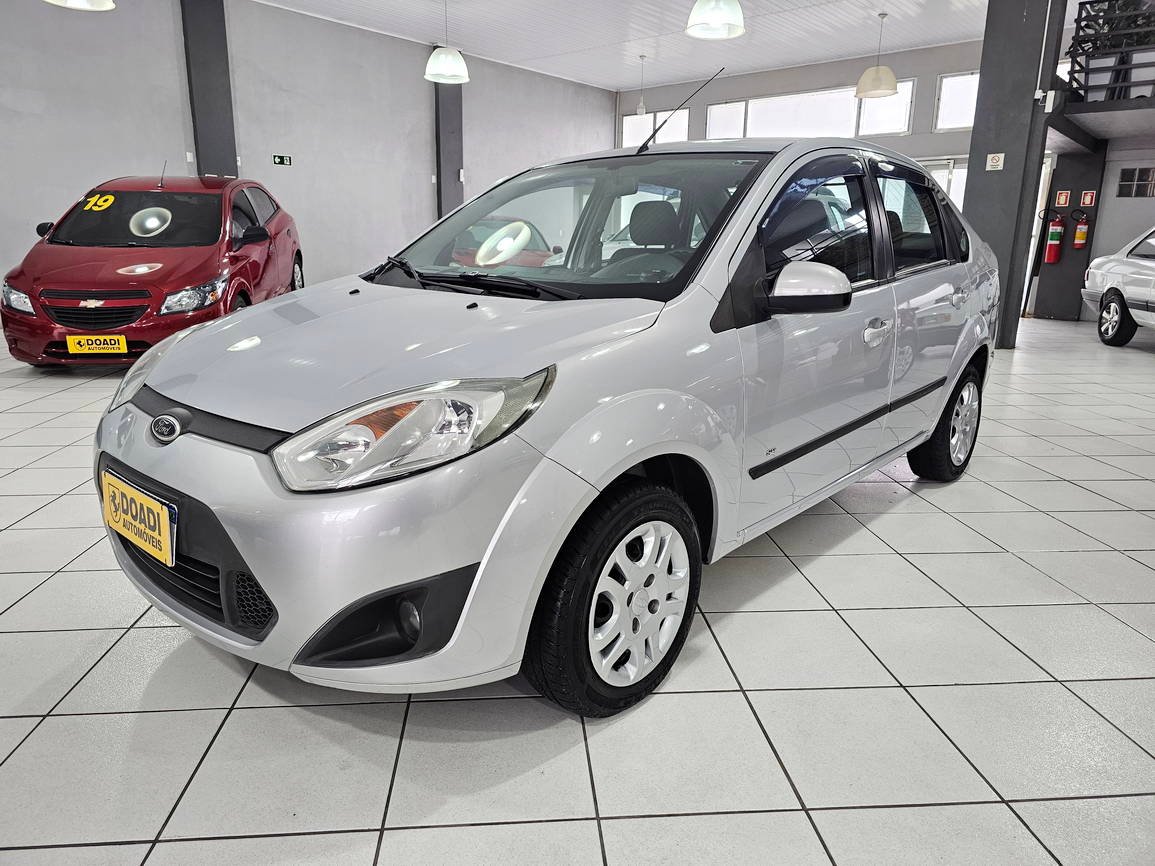 Ford Fiesta Sedan 1.6 SE 8V ano 2014