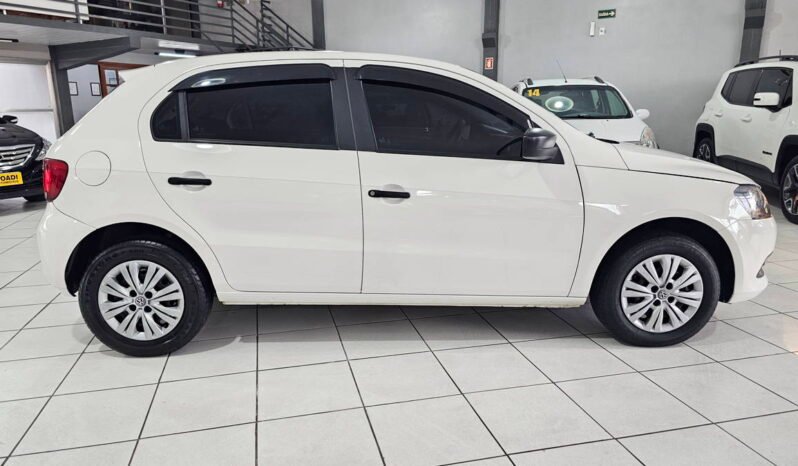 
								Volkswagen Gol 1.0 Trendline 2016 completo									