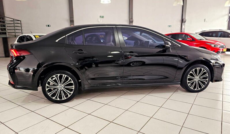 
								Toyota Corolla Altis Premium CVT 2023 completo									