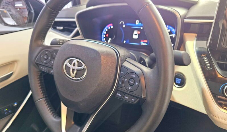 
								Toyota Corolla Altis Premium CVT 2023 completo									