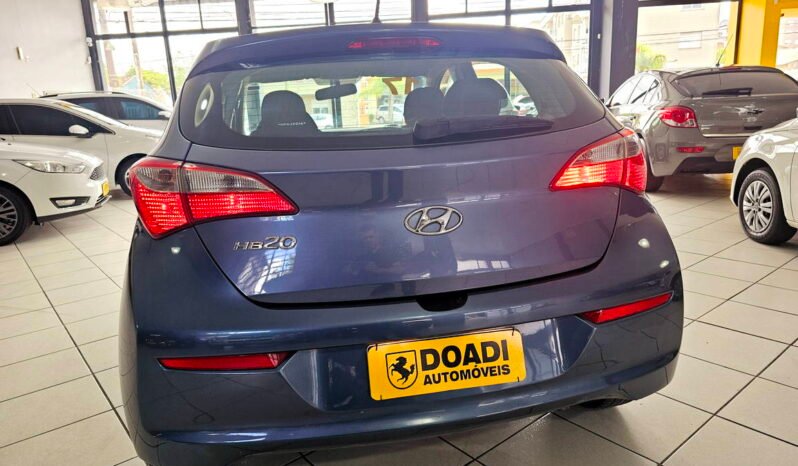 
								Hyundai HB20 Comfort 1.0 2017 completo									