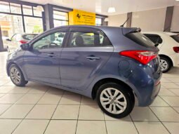 
										Hyundai HB20 Comfort 1.0 2017 completo									