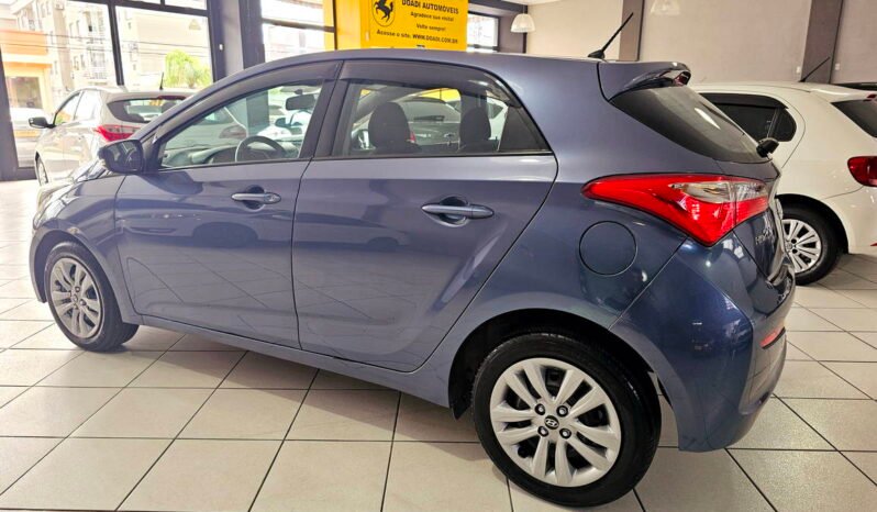 
								Hyundai HB20 Comfort 1.0 2017 completo									