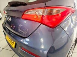 
										Hyundai HB20 Comfort 1.0 2017 completo									