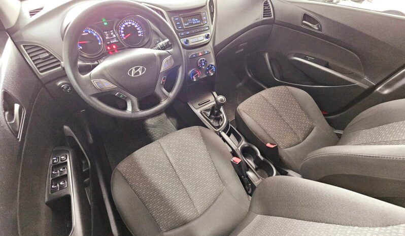 
								Hyundai HB20 Comfort 1.0 2017 completo									