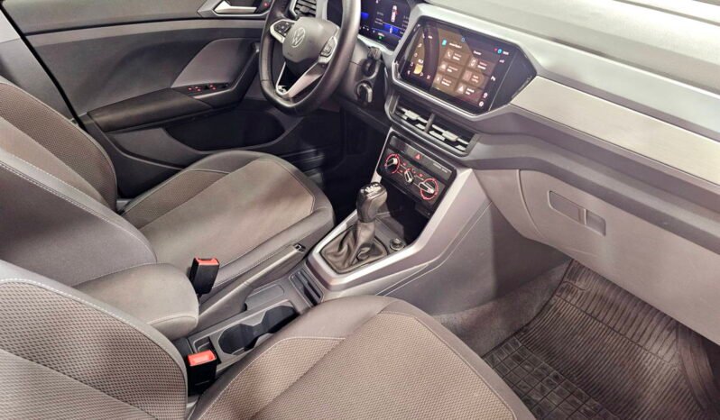 
								Volkswagen T-Cross 200 TSI 1.0 Flex Automático 2022 completo									