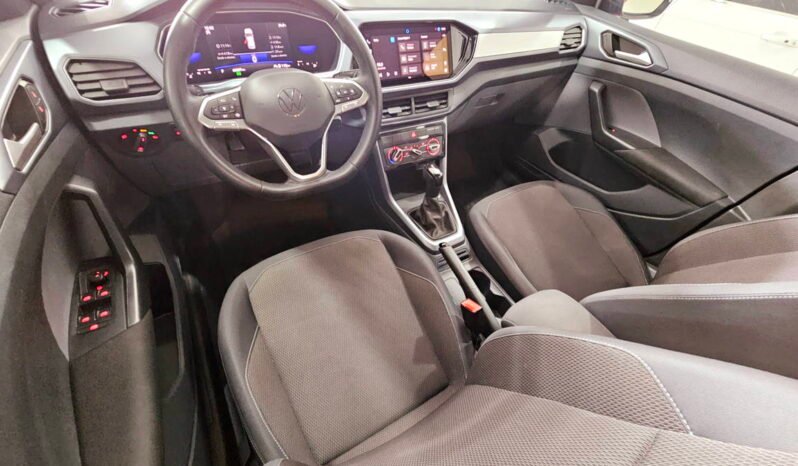 
								Volkswagen T-Cross 200 TSI 1.0 Flex Automático 2022 completo									