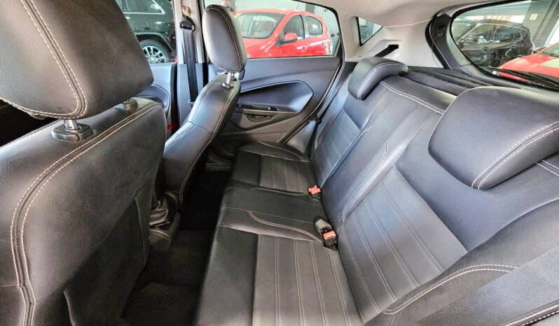 
								Ford New Fiesta Hatch 1.6 2016 completo									