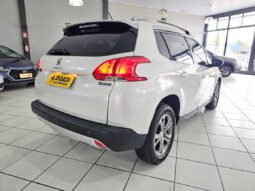 
										Peugeot 2008 Griffe 1.6 Automática 2017 completo									