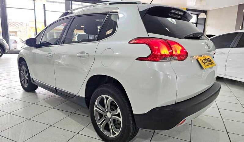 
								Peugeot 2008 Griffe 1.6 Automática 2017 completo									