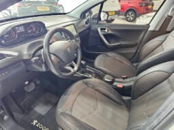 
										Peugeot 2008 Griffe 1.6 Automática 2017 completo									