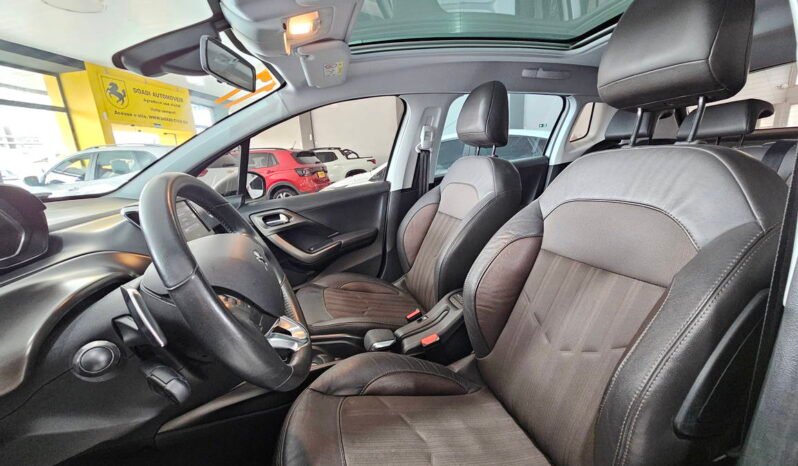 
								Peugeot 2008 Griffe 1.6 Automática 2017 completo									