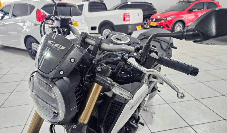 
								Honda CB 650R 2021 completo									