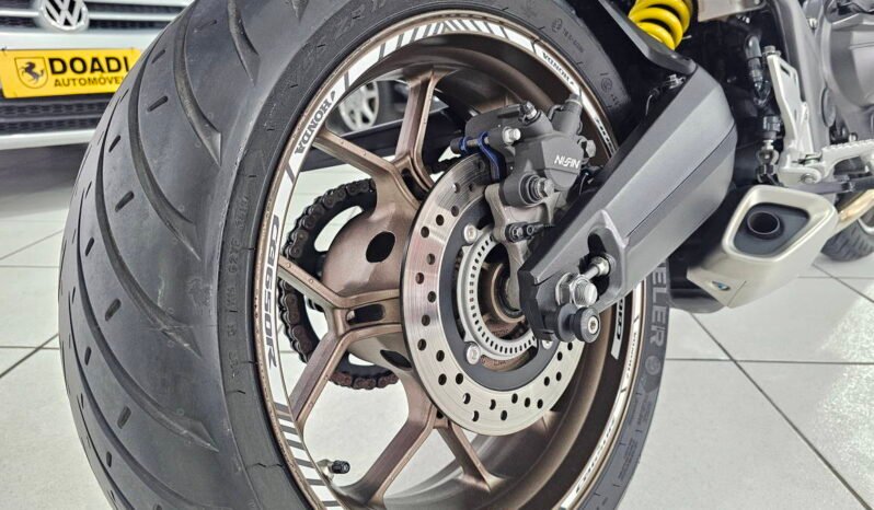 
								Honda CB 650R 2021 completo									