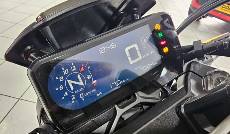 
								Honda CB 650R 2021 completo									