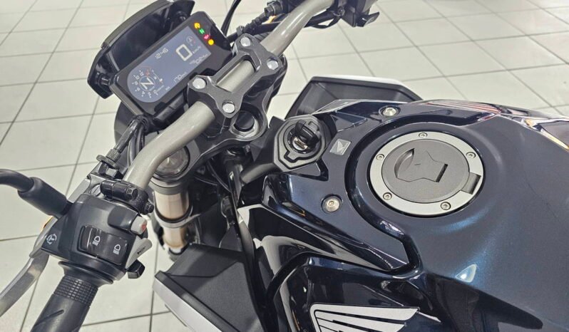 
								Honda CB 650R 2021 completo									