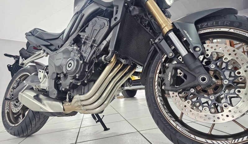 
								Honda CB 650R 2021 completo									
