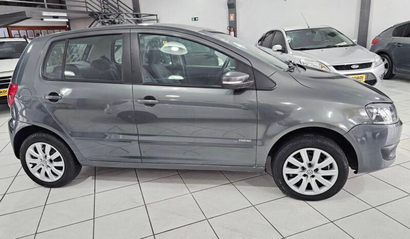 
								Volkswagen Fox 1.6 I-Motion 2013 completo									