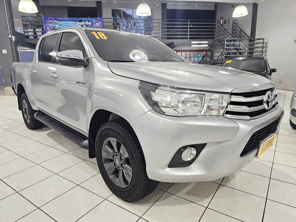 Toyota Hilux CD SR 4×4 2.8 TDI Diesel AT 2018