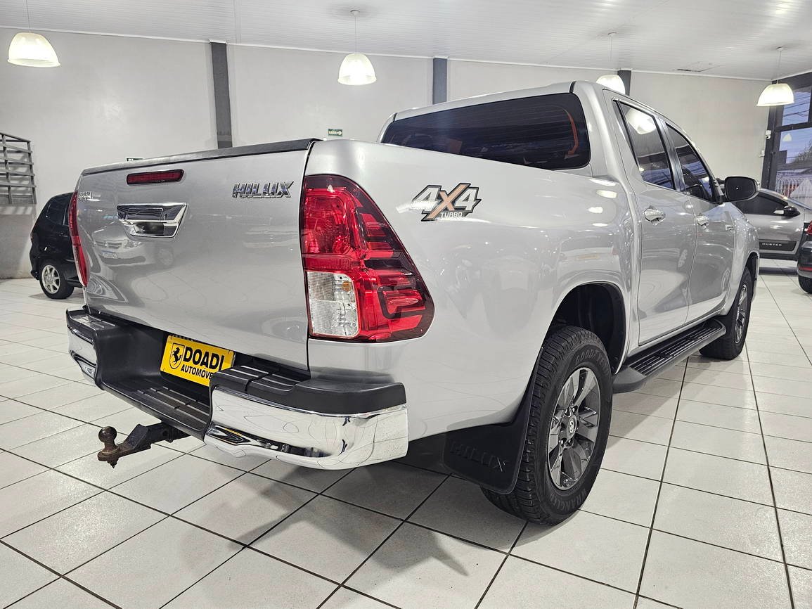 Toyota Hilux CD SR 4×4 2.8 TDI Diesel AT 2018