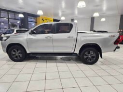 
										Toyota Hilux CD SR 4×4 2.8 TDI Diesel AT 2018 completo									