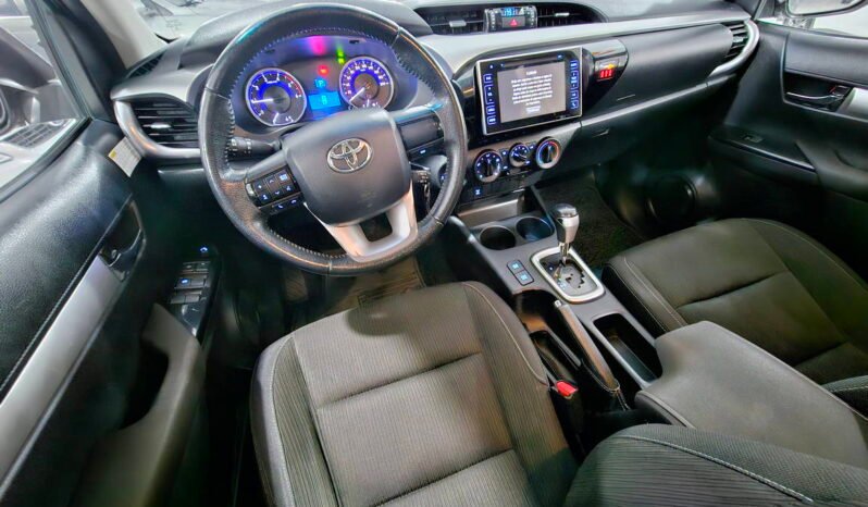 
								Toyota Hilux CD SR 4×4 2.8 TDI Diesel AT 2018 completo									