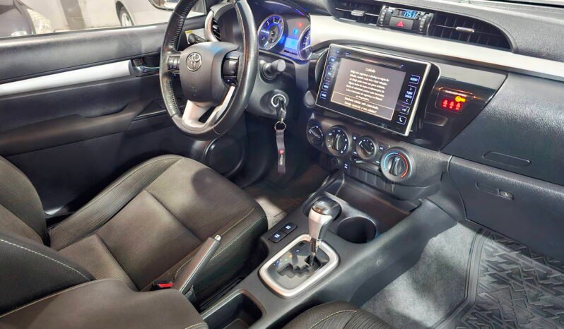 
								Toyota Hilux CD SR 4×4 2.8 TDI Diesel AT 2018 completo									