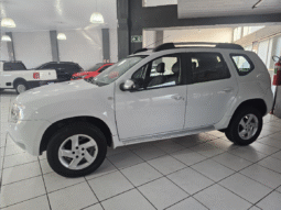 
										Renault Duster 2.0 Dynamique AT 2015 completo									