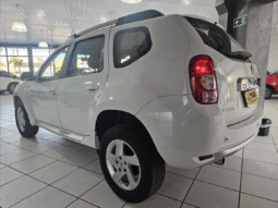 
										Renault Duster 2.0 Dynamique AT 2015 completo									