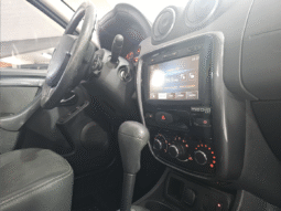 
										Renault Duster 2.0 Dynamique AT 2015 completo									